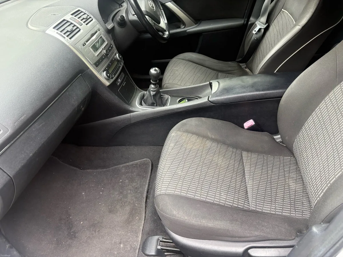 2012 Toyota Avensis 2.0 D4D - Image 5