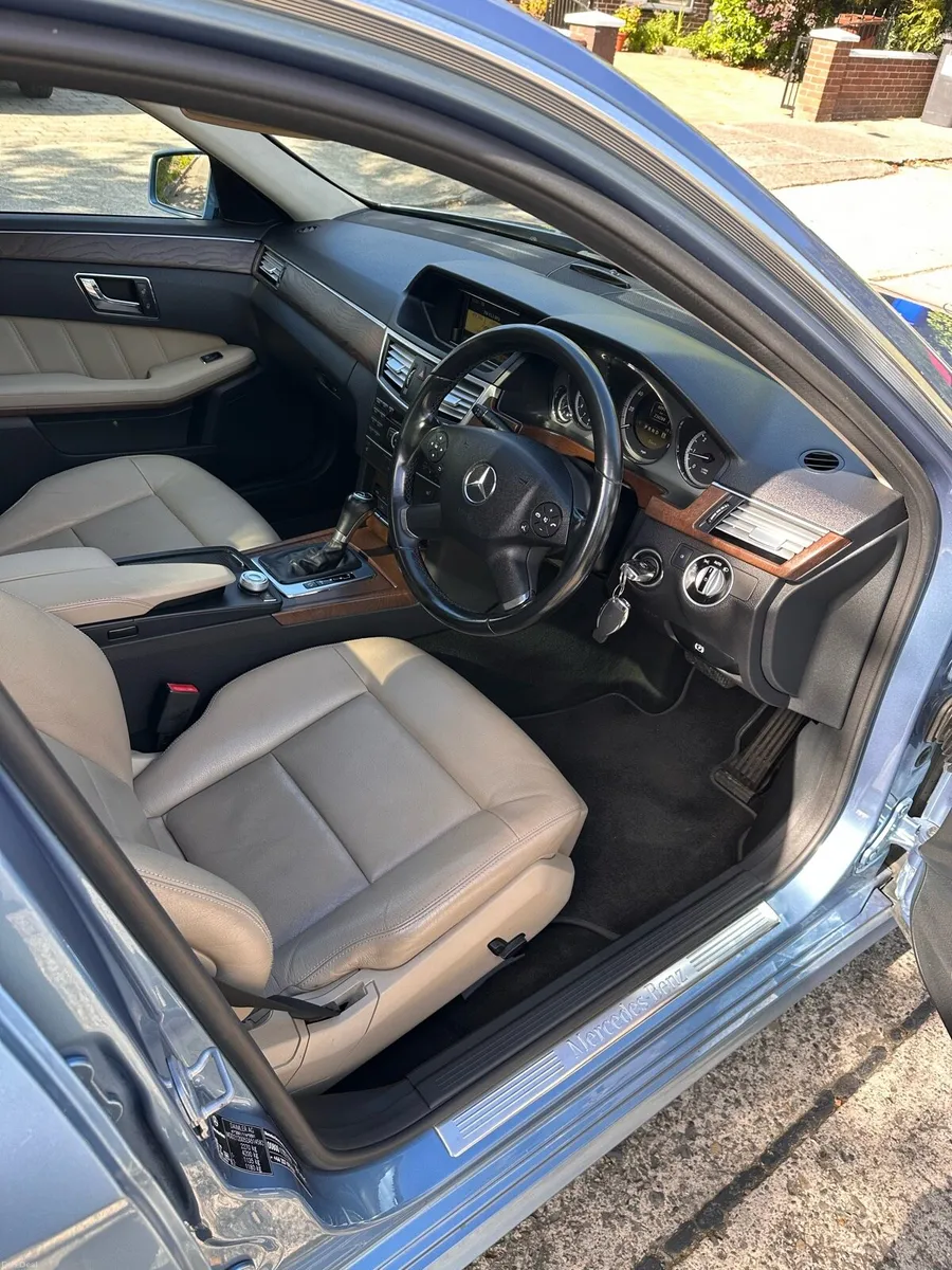 Mercedes E 200Cdi Avantgarde - Image 5