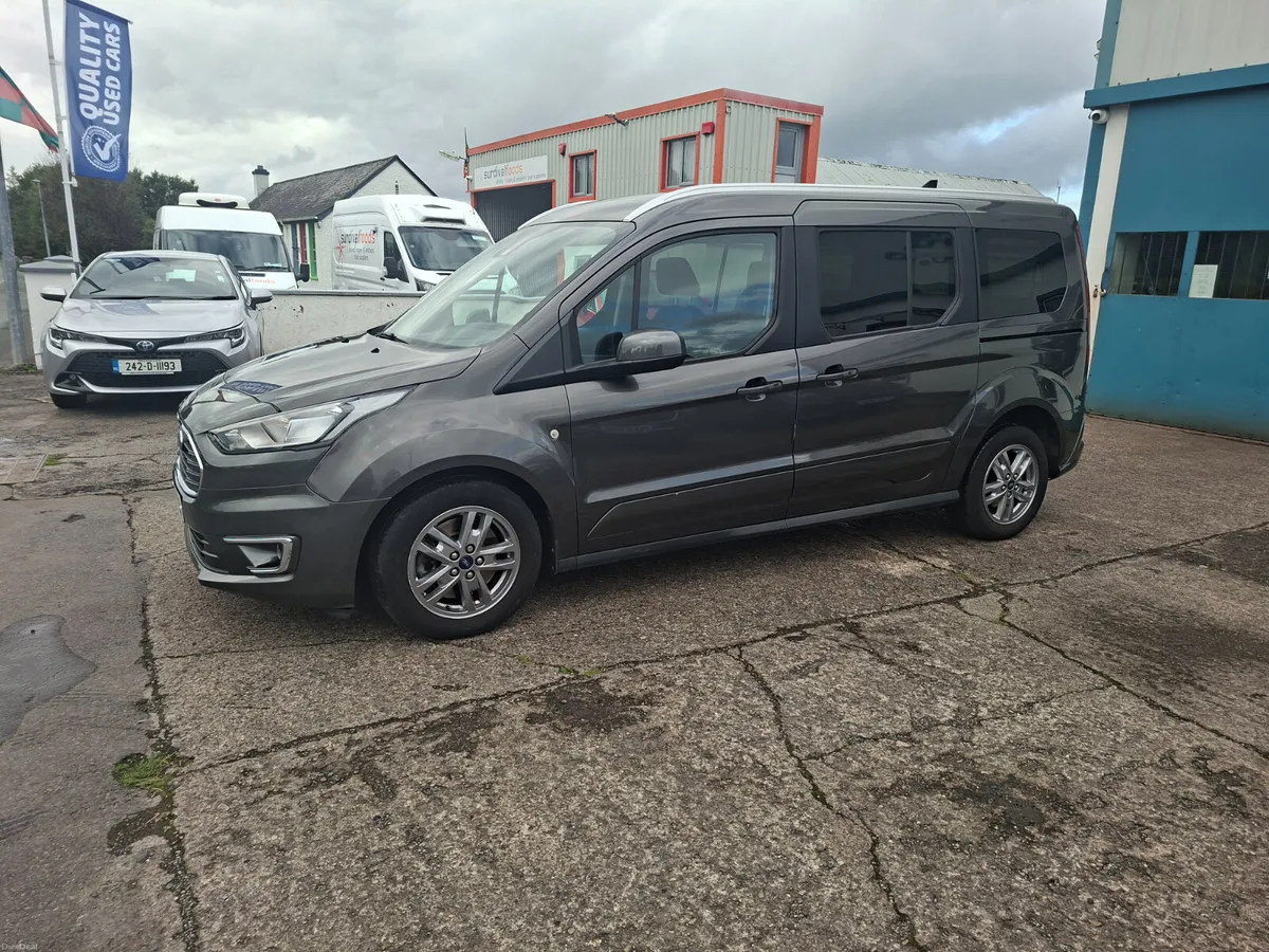 2022 Ford Tourneo Connect 7 Seater - Image 4