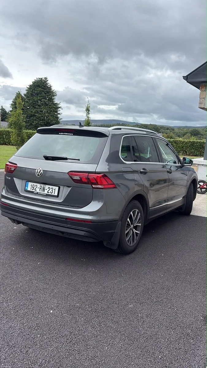 Volkswagen Tiguan 2019 - Image 2