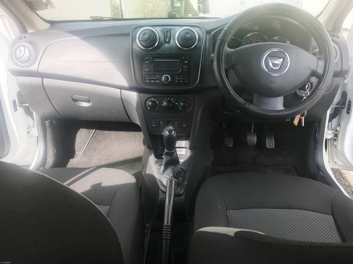 161 Dacia SANDERO 1.1 NCT+TAX MINT LOW MKS - Image 4