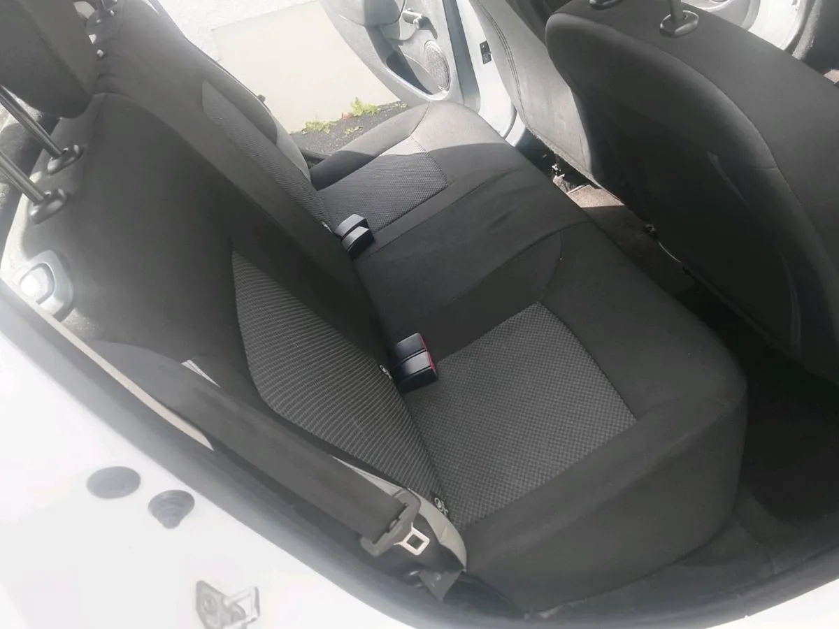 161 Dacia SANDERO 1.1 NCT+TAX MINT LOW MKS - Image 6