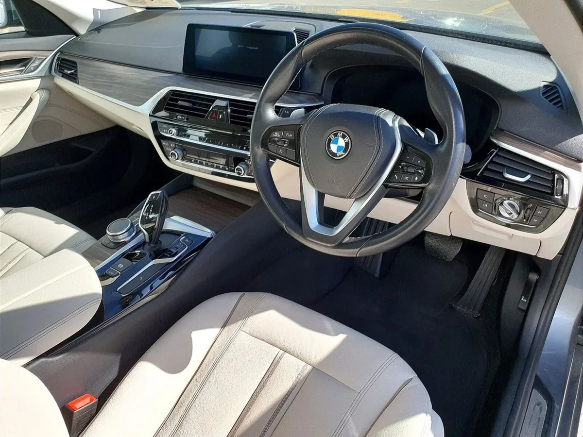 BMW 5-Series 520d SE Saloon - Image 6