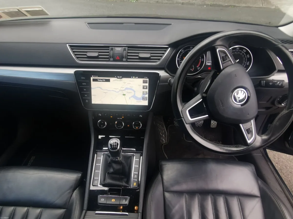 Skoda Superb 2017 /172 Reg - Image 5