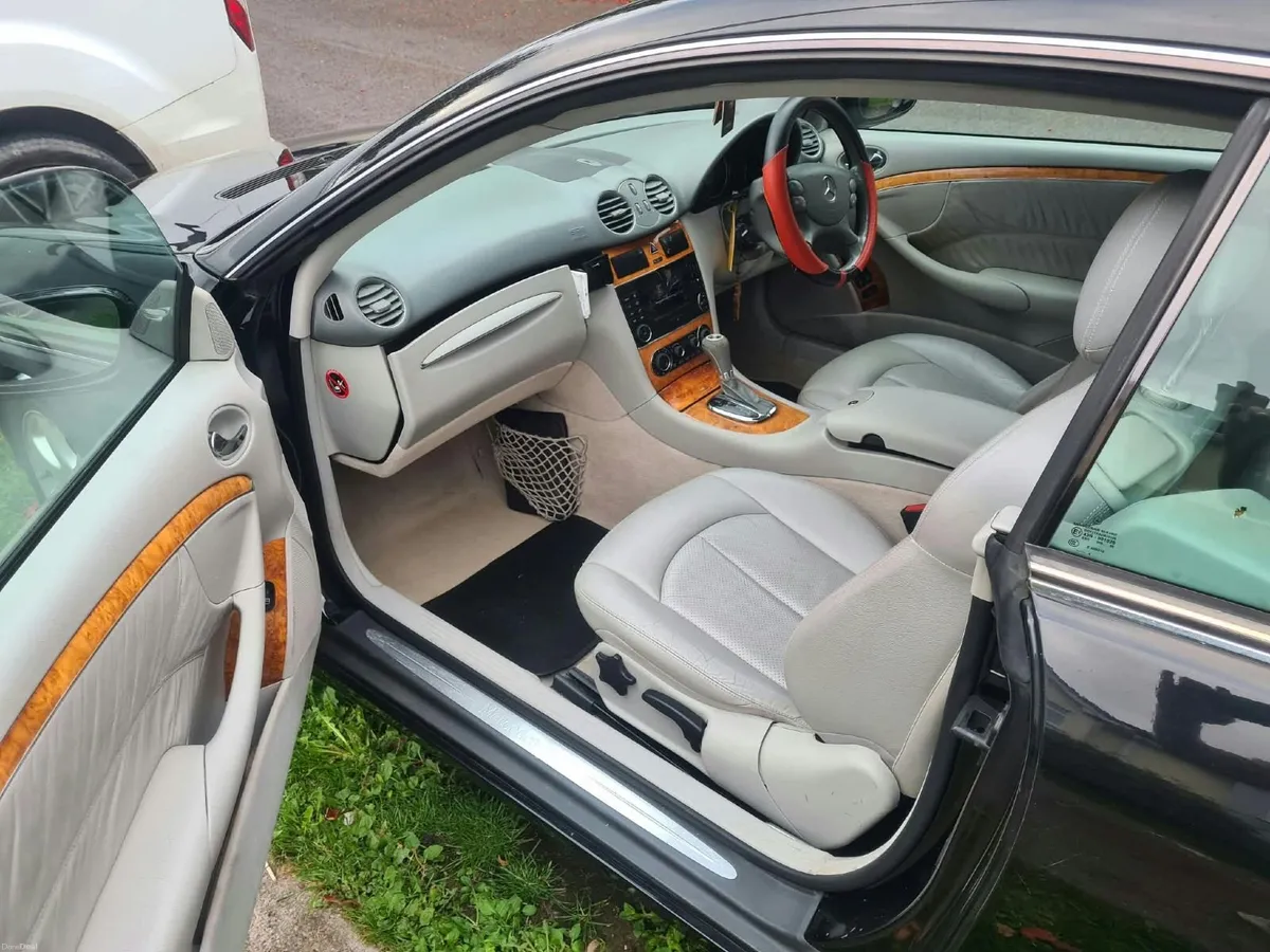 Mercedes-Benz CLK 2005 - Image 3