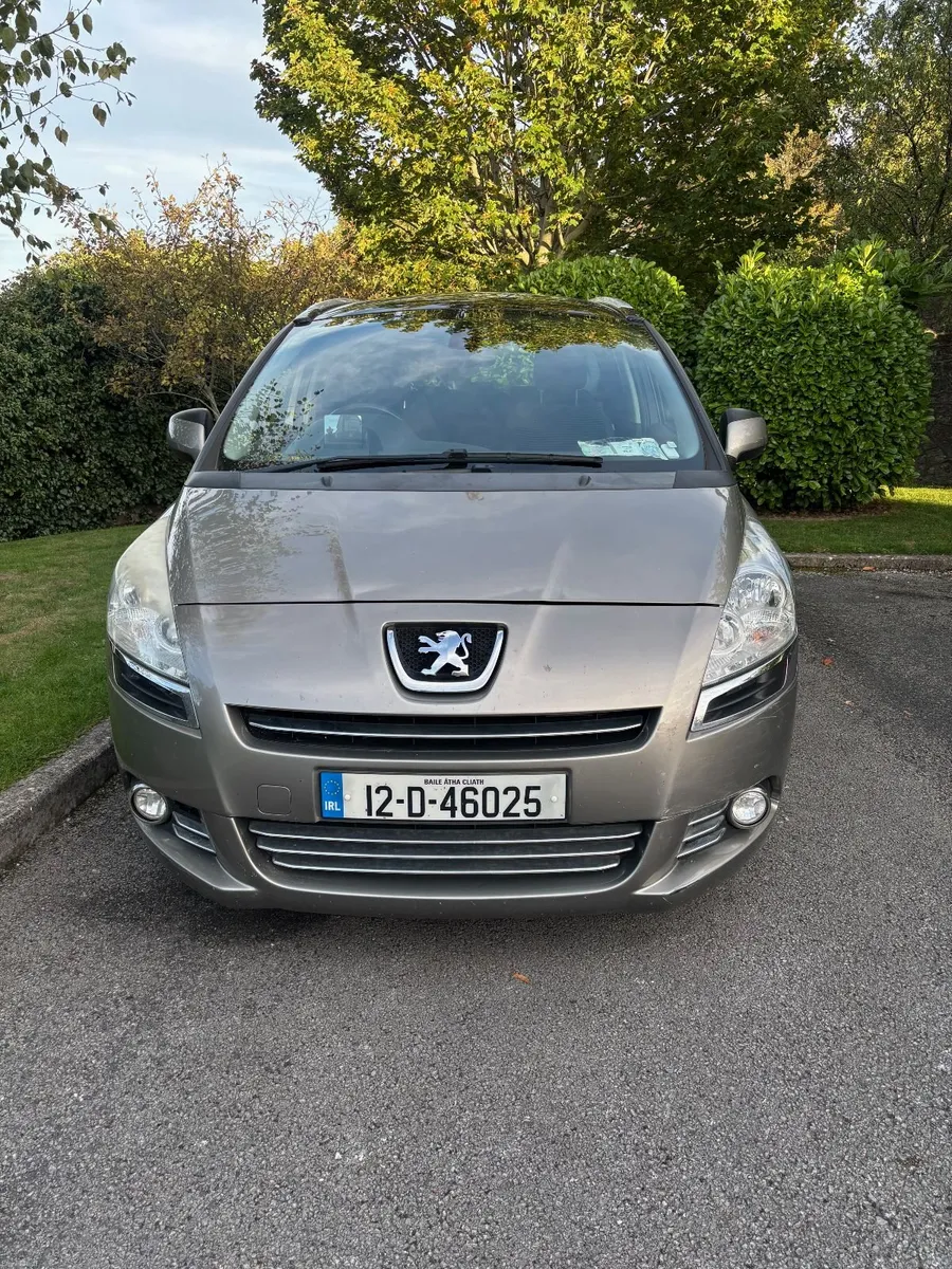 Peugeot 5008 2012 - Image 5
