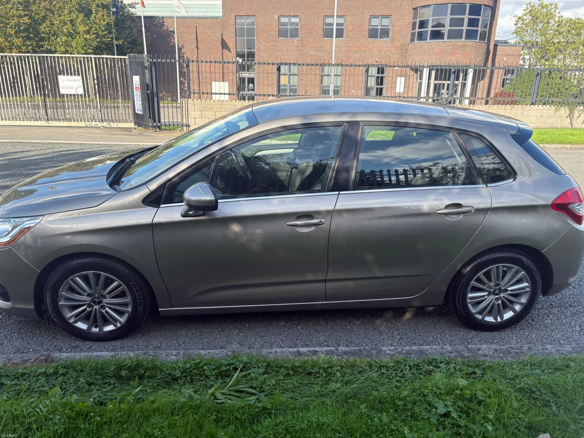 Citroen C4 automatic brand new nct and taxed - Image 4