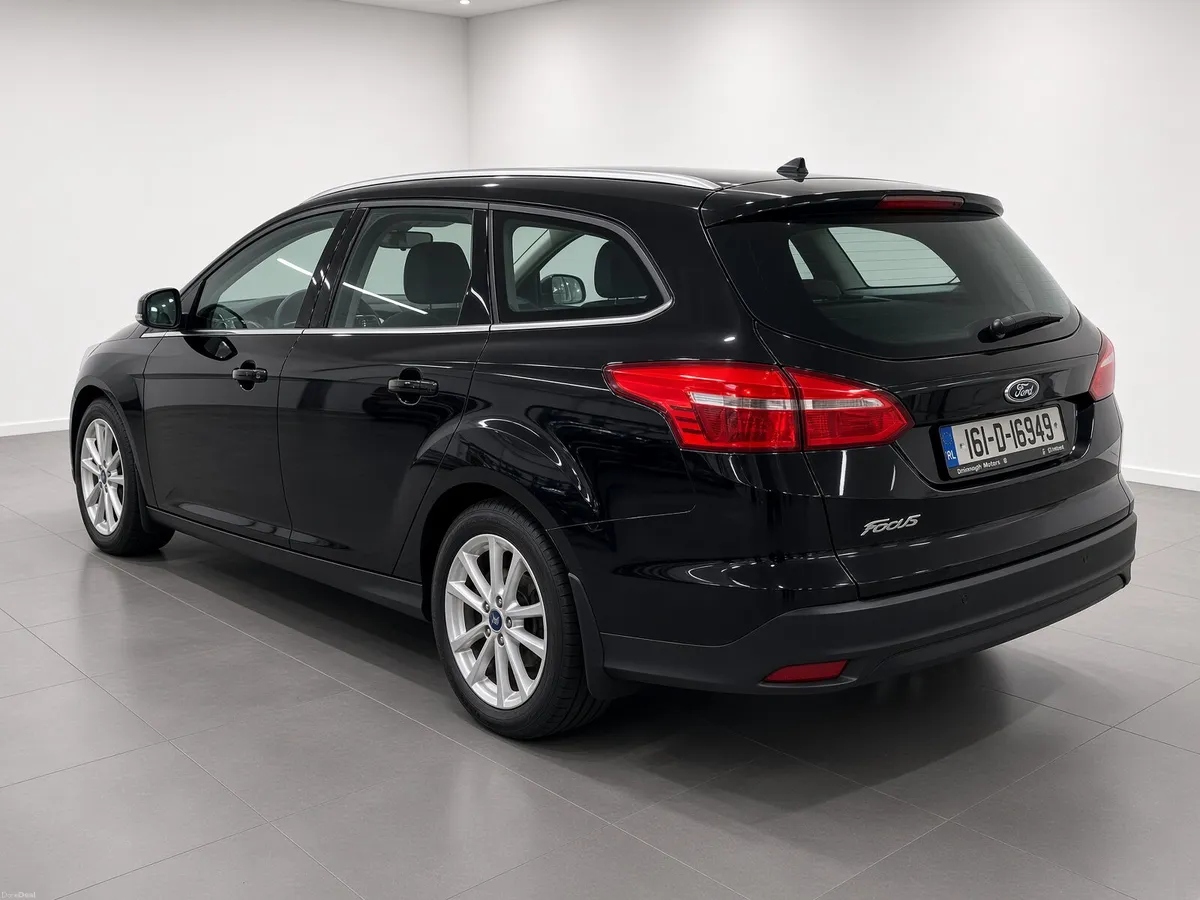 Ford Focus 2016 style estate - Image 3