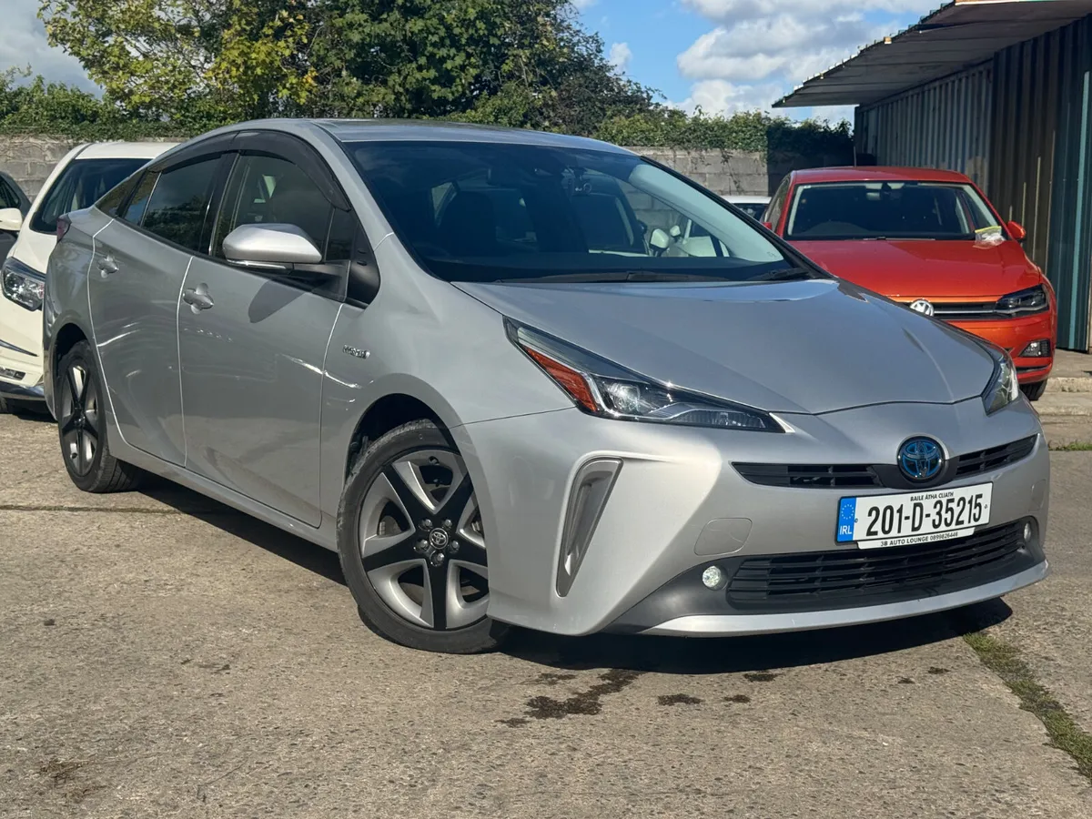 TOYOTA PRIUS 2020 HYBRID FULL LEATHER HEATED SEATS - Image 1