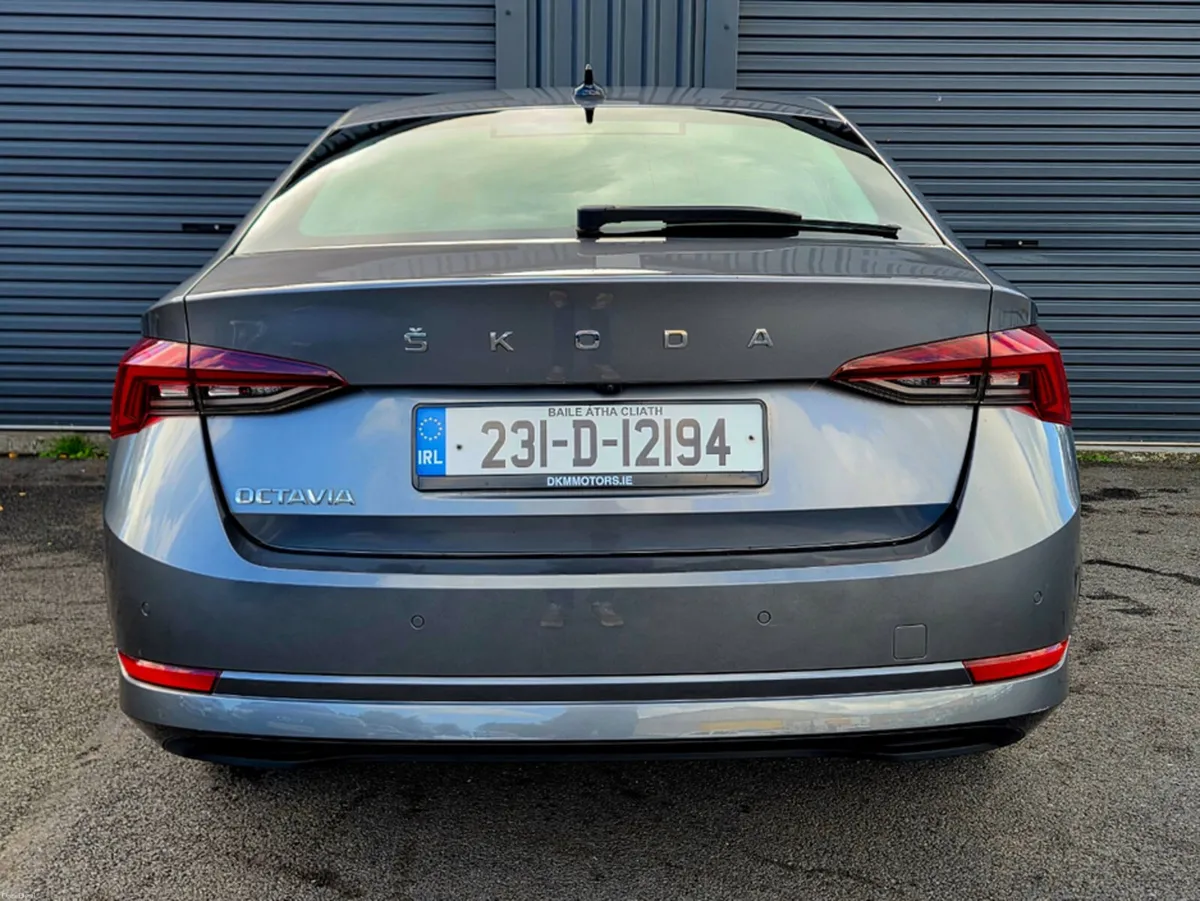 Skoda Octavia STYLE 2.0 TDI 115HP 5DR - Image 5