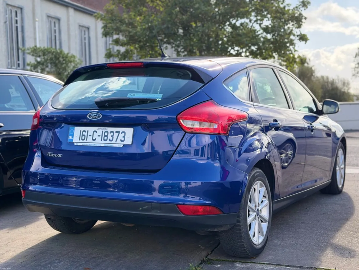 Ford Focus TITANIUM - Image 6