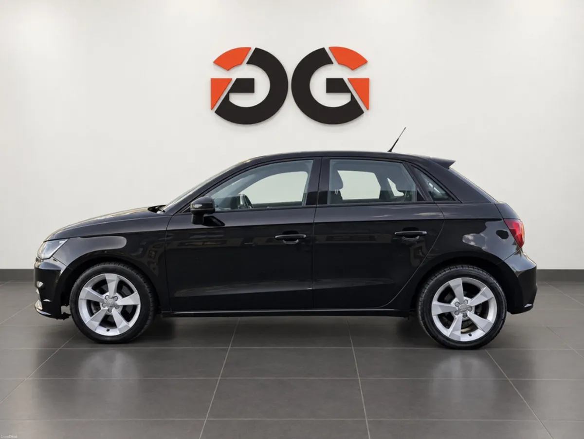 Audi A1 SPORT NAV TDI SPORTBACK - Image 2