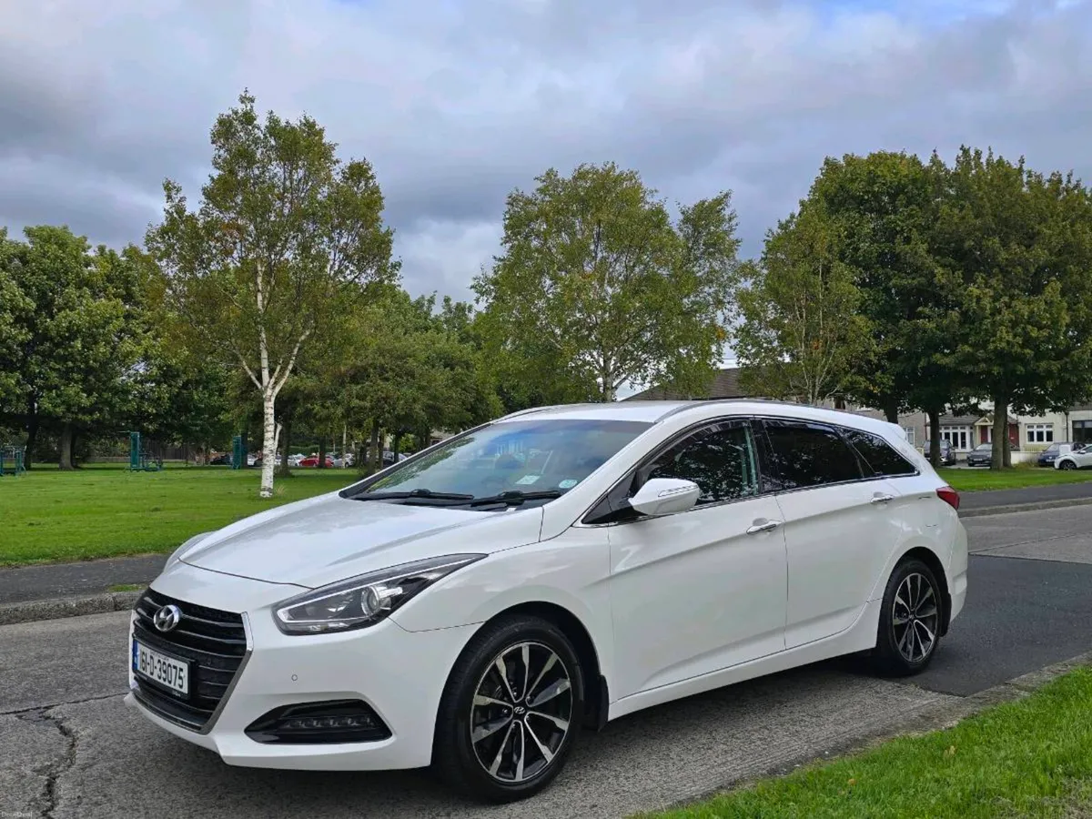 2016 hyundai i40 n.c.t8-27 tax8-27 - Image 1