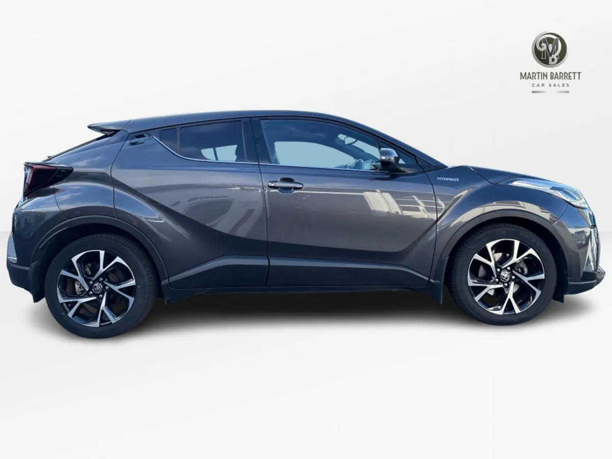 Toyota C-HR 1.8 HYBRID SPORTMONO 4DR SPORT AUTO - Image 4