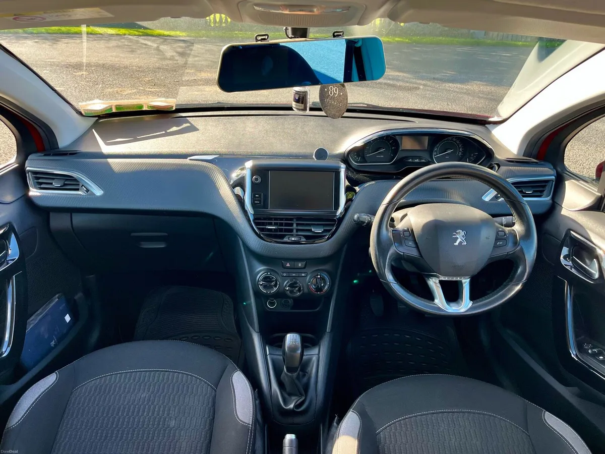 2016 Peugot 208 1.2 Petrol - Image 5