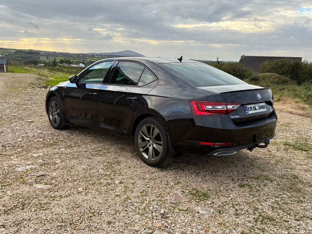 2017 Skoda Superb Sportline 2.0L 150bhp - Image 4