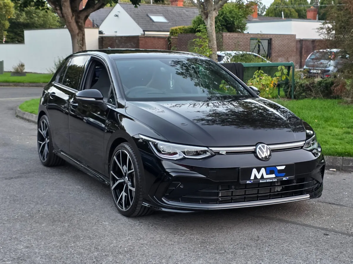 2024 Volkswagen Golf R-Line DSG 1.5 MHEV - Image 3