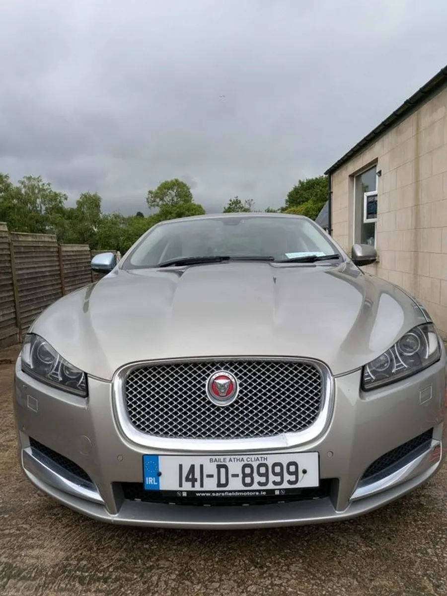 2014 Jaguar Xf - Image 6