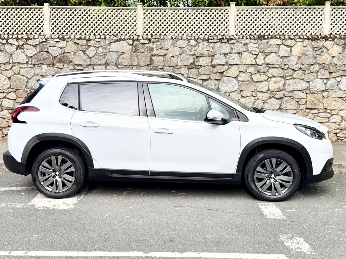 Peugeot 2008 2018!!ACTIVE!!PANROOF!!! - Image 3