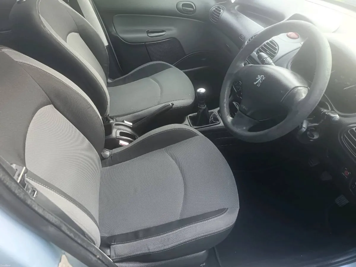 Peugeot 206 petrol N. C. T December 2027 - Image 6