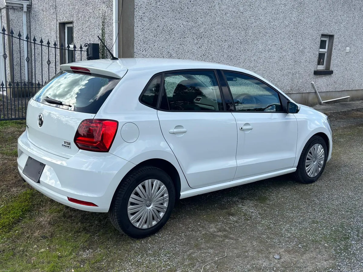 2014 polo 1.2  automatic 21k km. - Image 5