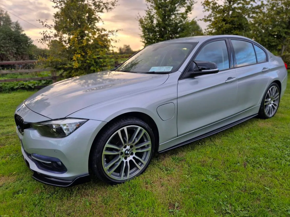 BMW 330E SPORT PETROL PLUG IN HYBRID 2016 - Image 1