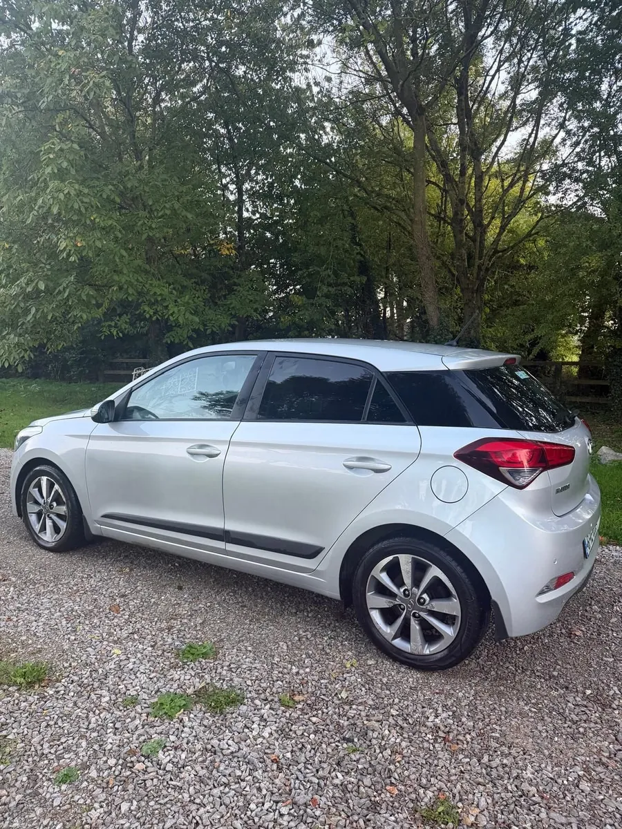 Hyundai i20 2015 - Image 3