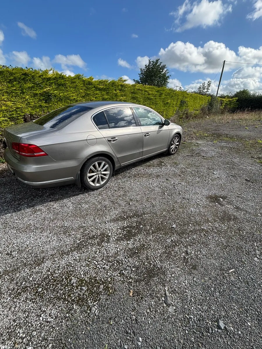 2012 VW Passat - Image 2