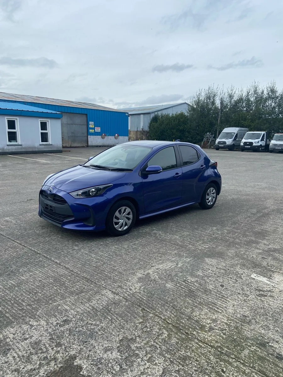 Toyota Yaris - Image 4