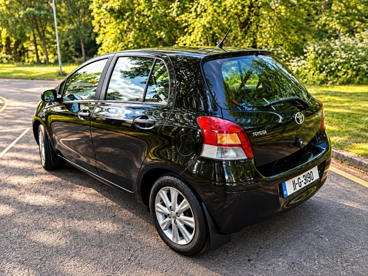 Toyota Yaris 1.4 D-4D Sport . NCT 09.27 - Image 4