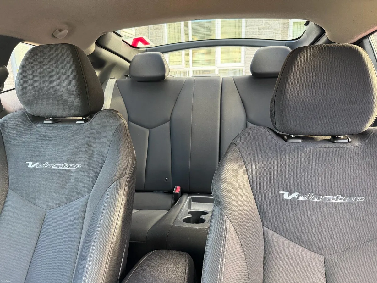 Veloster  Immaculate NCT 12/2027 - Image 6