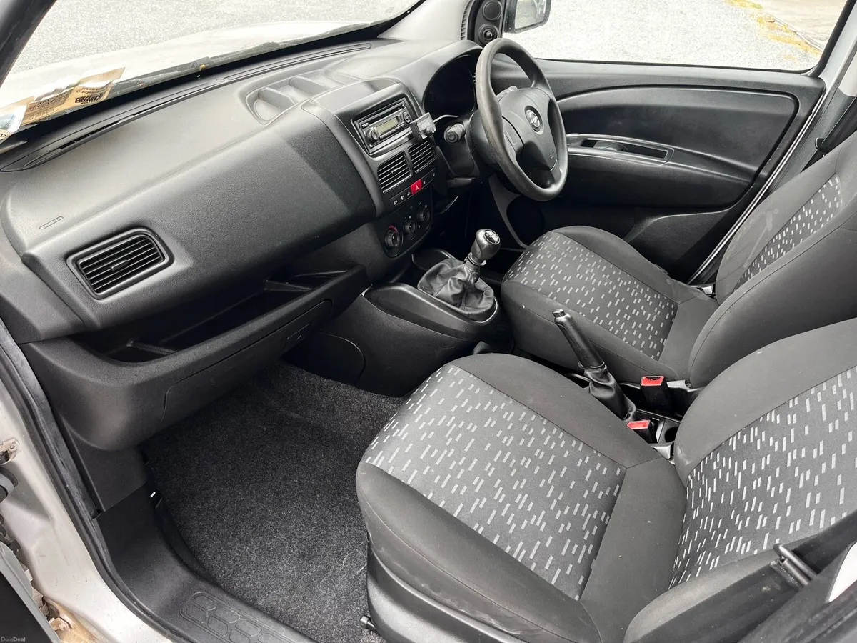 Opel Combo 2017 - Image 5