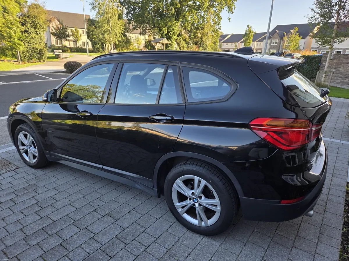 2019 BMW X1 sDrive18i SE - Image 4