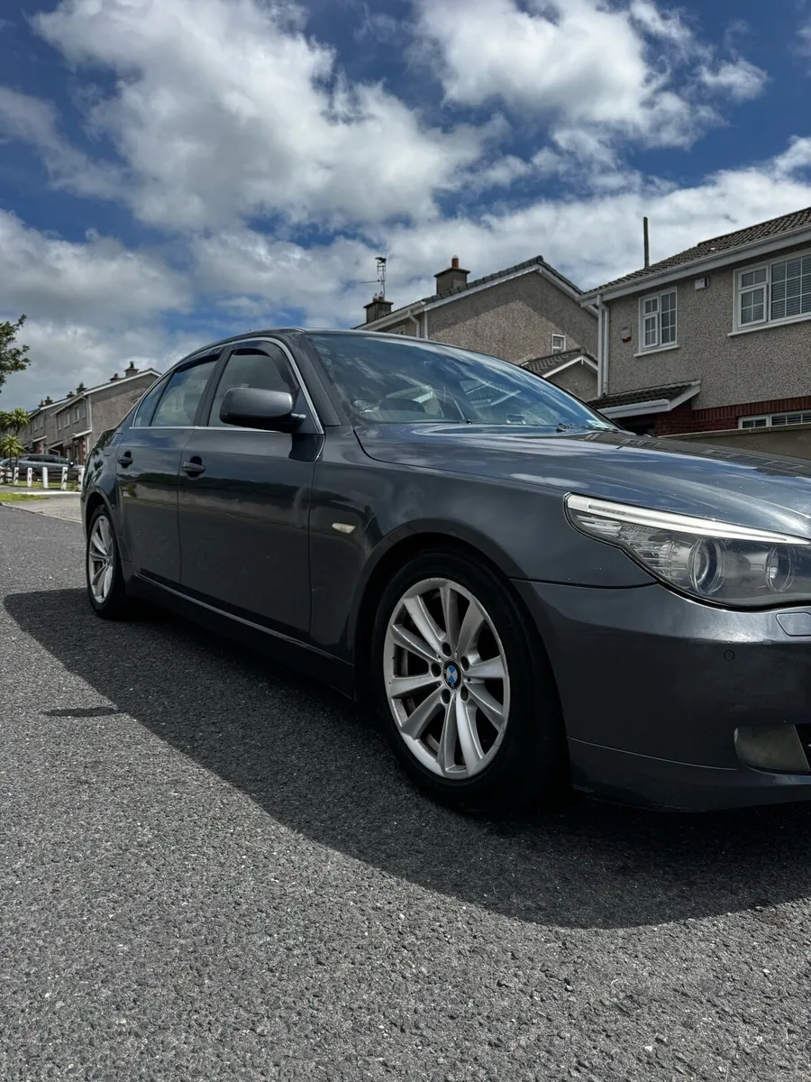 2008 BMW 520d LCI - Image 2