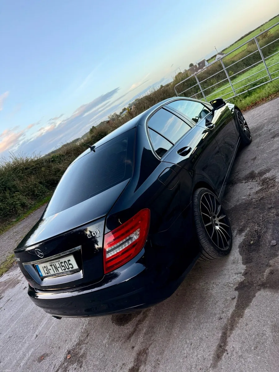 Mercedes C200 High Spec NEW NCT TODAY - Image 2