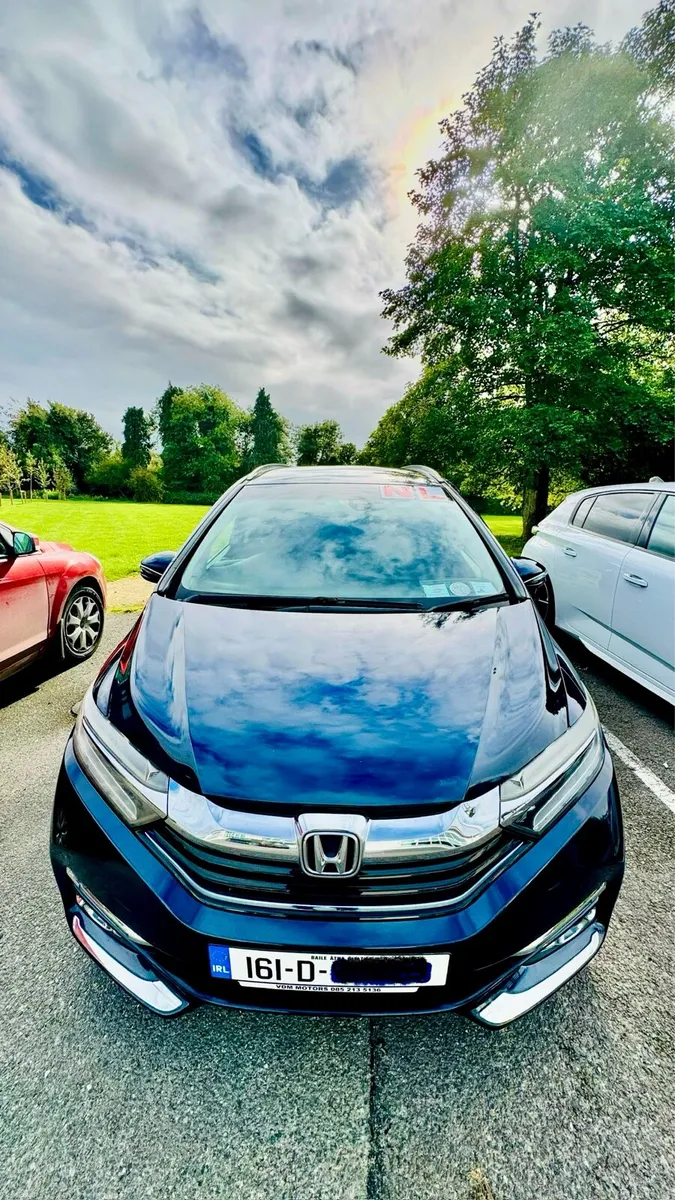 Honda Shuttle Hybrid Z 2016 - Image 2
