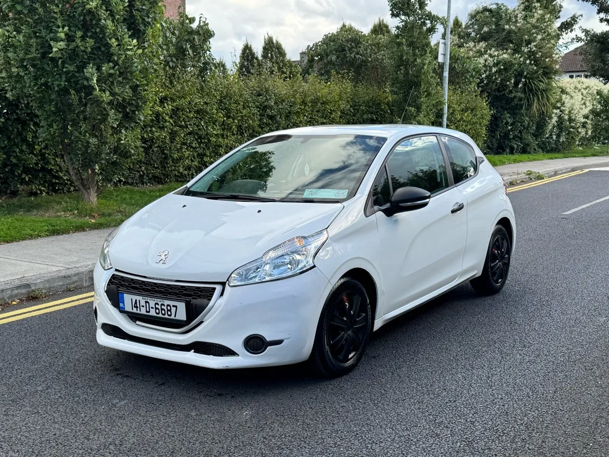 Peugeot 208 - Image 3