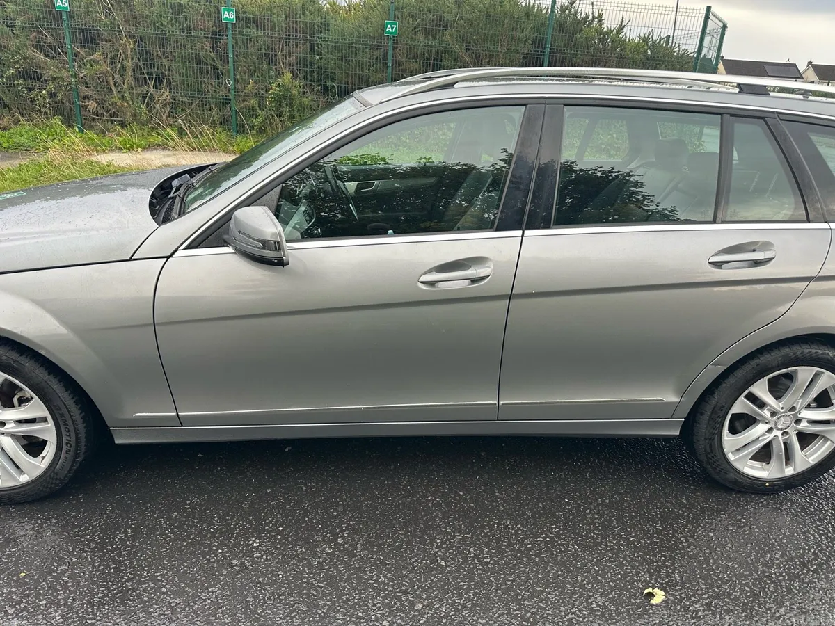 2013 Mercedes Benz C200 Estate - Image 6