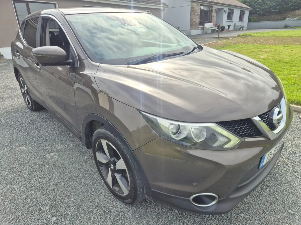 2017 Nissan Qashqai - Image 1