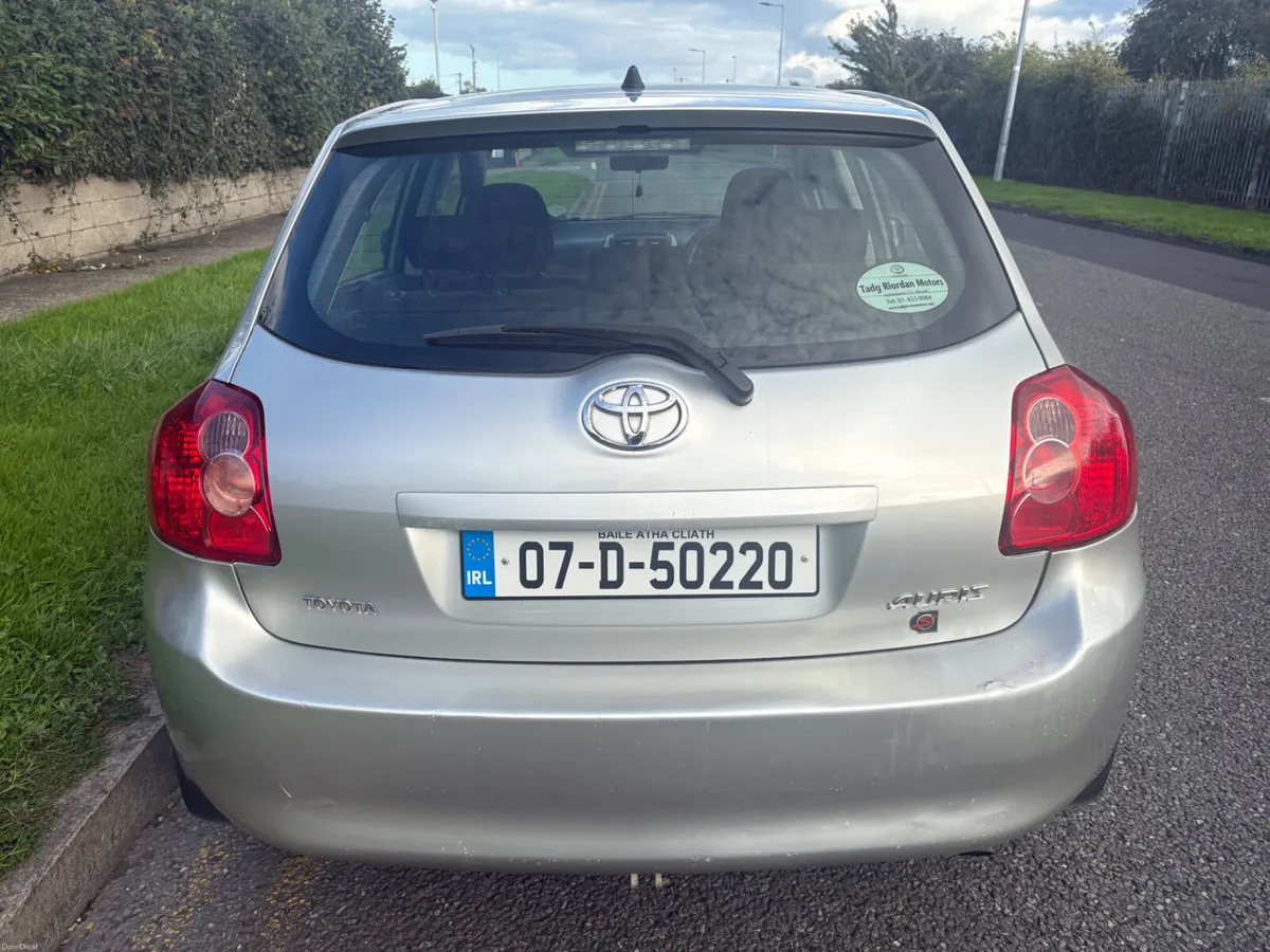 Toyota Auris sunroof New nct, tax and low km - Image 6