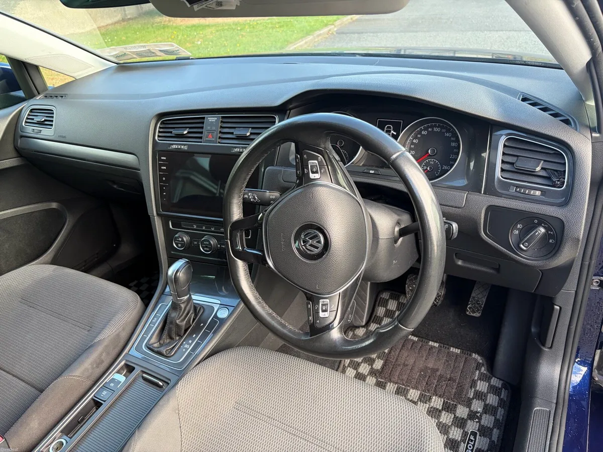 VOLKSWAGEN GOLF 2017, TSI 5 Dr **76,000 km** - Image 5