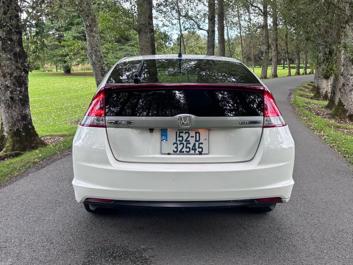 2015 automatic Honda insight 1.3 Hybrid - Image 5