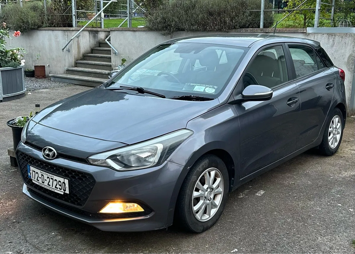 2017 Hyundai i20 - Image 1