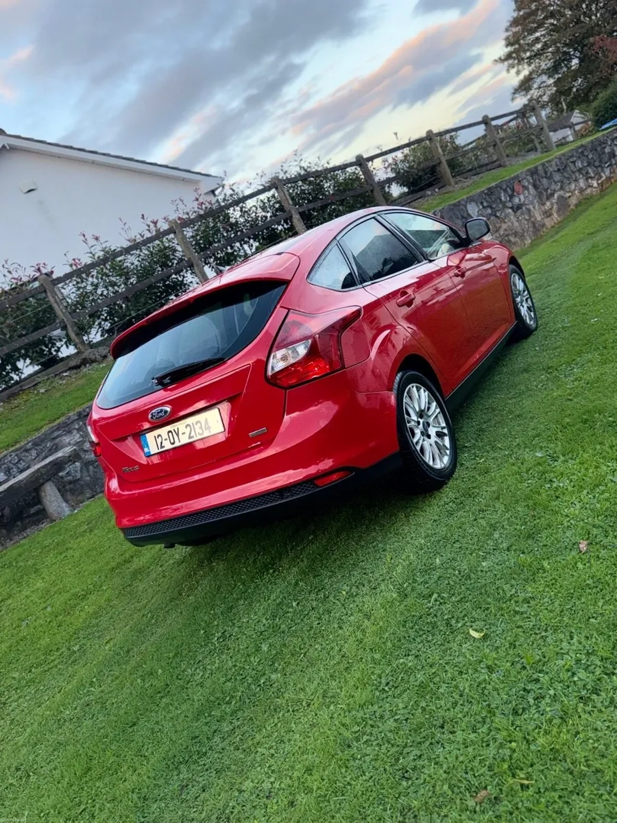 Ford Focus 2012 - Image 1