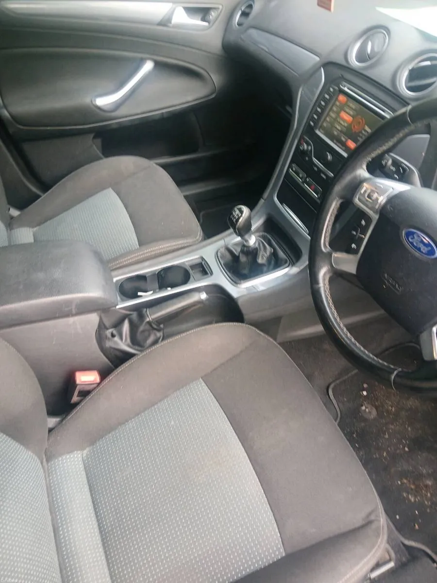 2.0 litre Ford Mondeo - Image 6