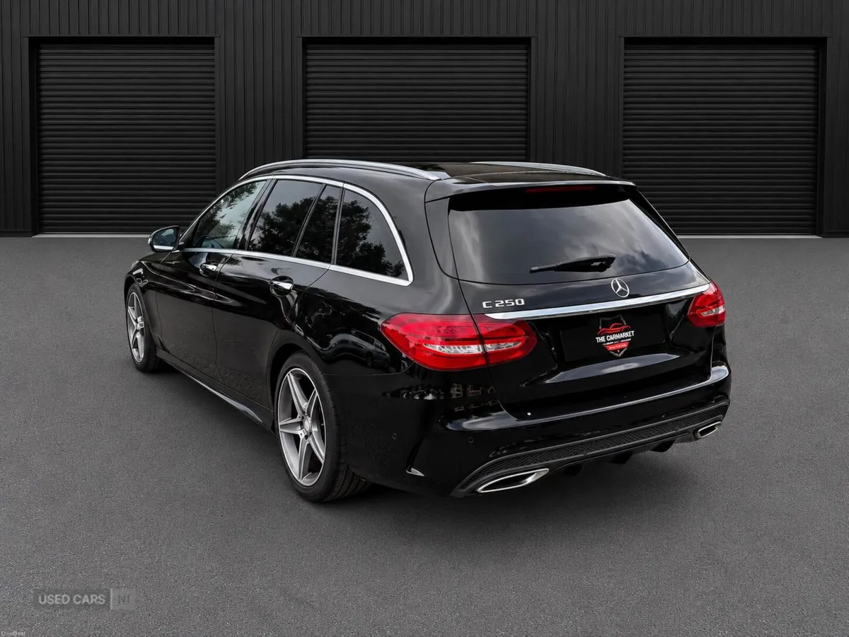 Mercedes-Benz C-Class 1.6 C250 AMG Line 7G-Tronic+ - Image 3