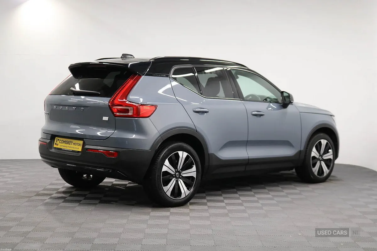 Volvo XC40 Plus - Image 6