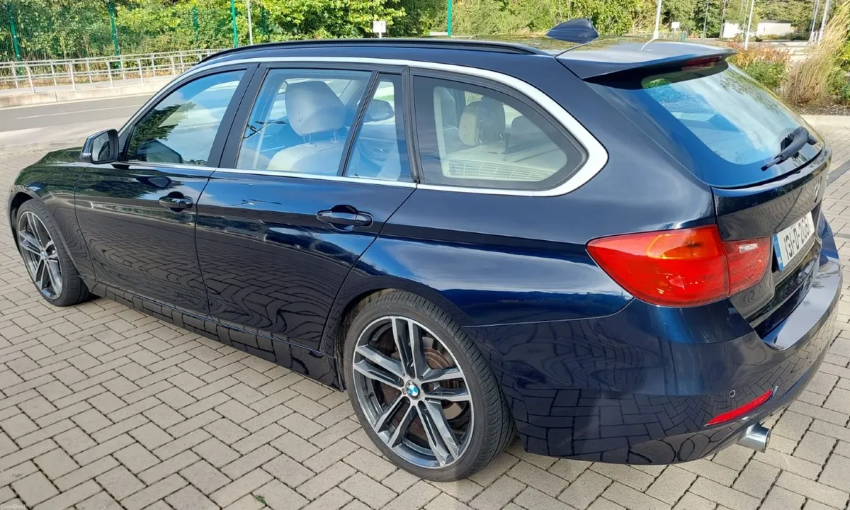 Stunning 131 BMW 318D SE Touring Estate  Automatic - Image 2
