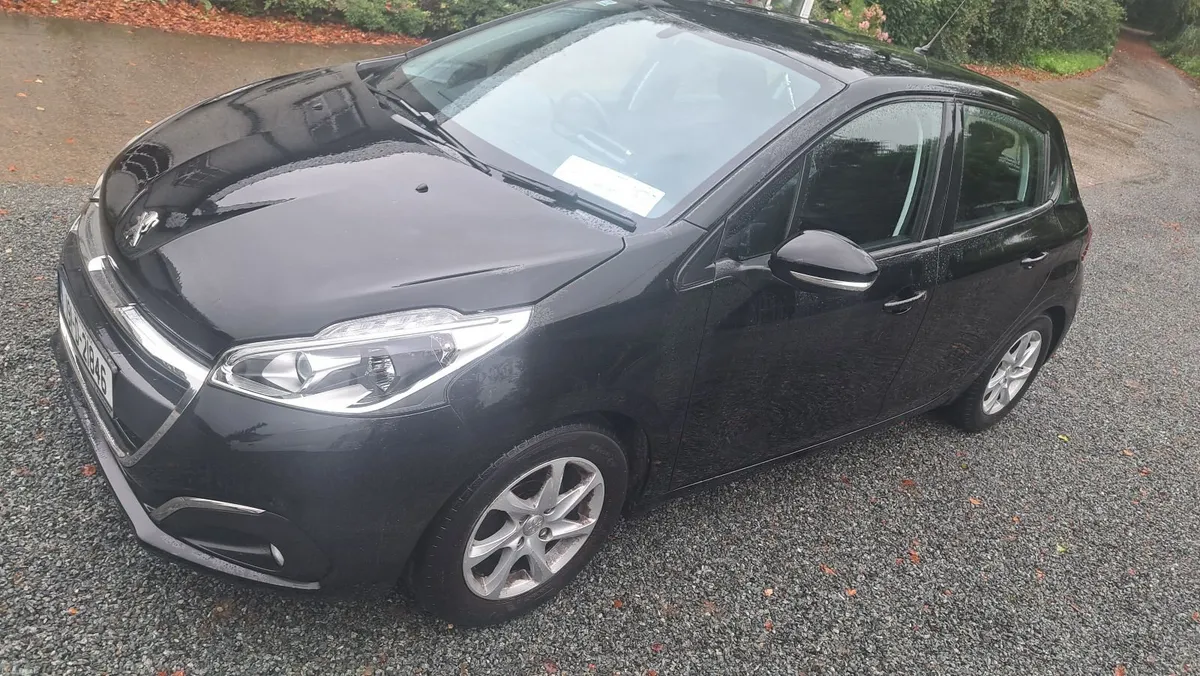 Peugeot 208 2019 low kms - Image 2