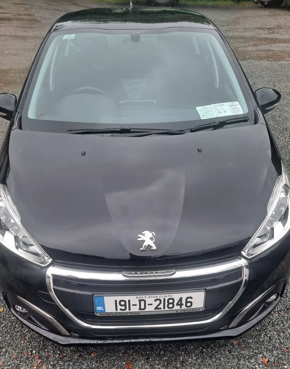 Peugeot 208 2019 low kms - Image 4